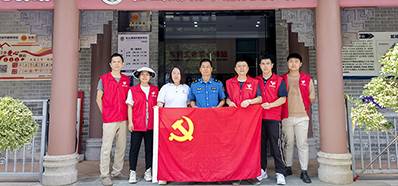 ������ʱ��֧��ح������һ���������������������С�ο�ʻ������˻