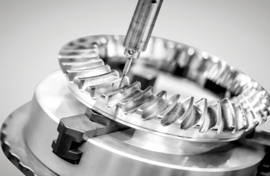 �߾��Ȼ�е�ṹ