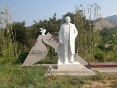 艺术碑雕|青山绿水间，傅作义将军留想碑熠熠生辉